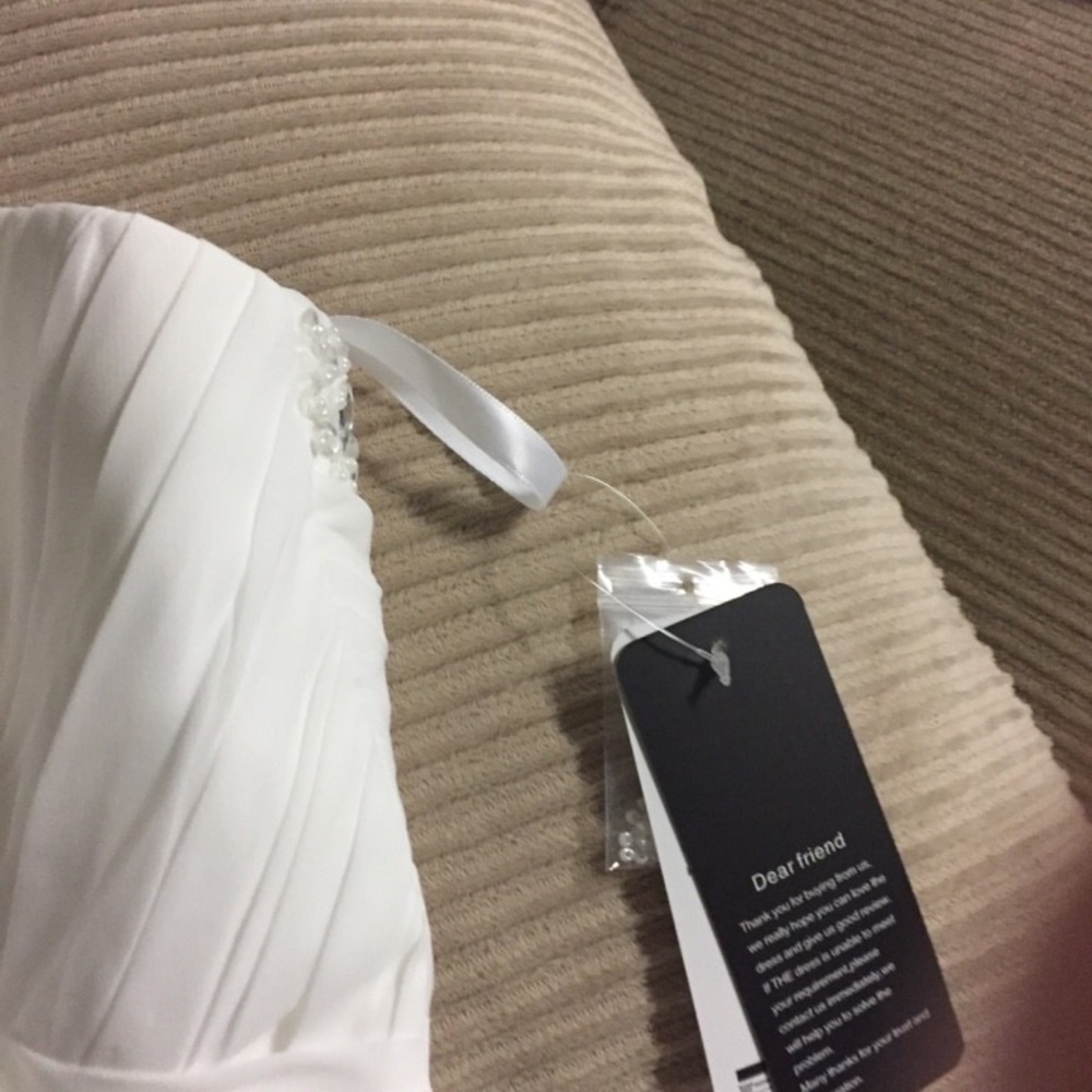 Topless white dress - Picture 6 of 8